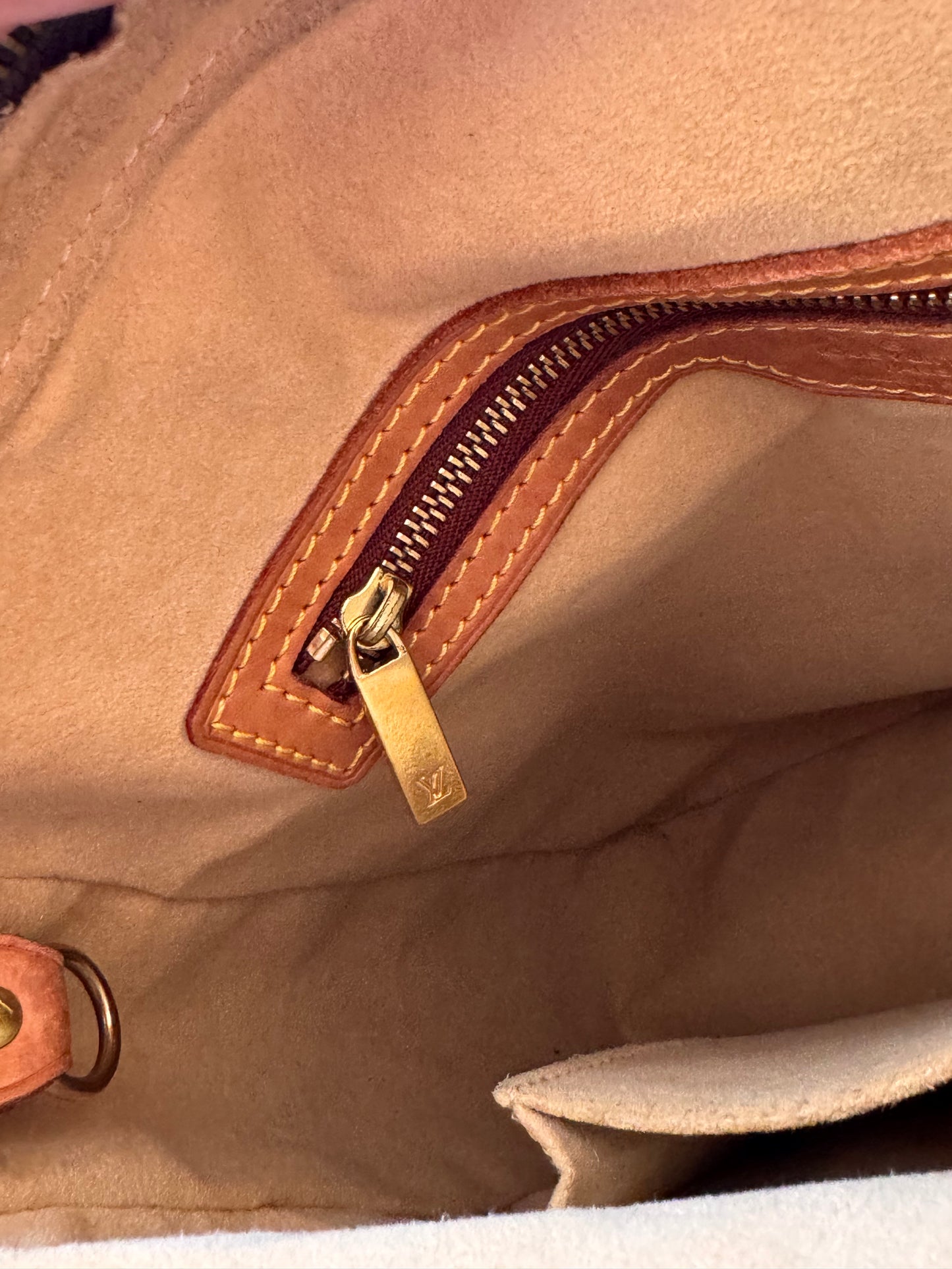 Louis Vuitton Looping GM