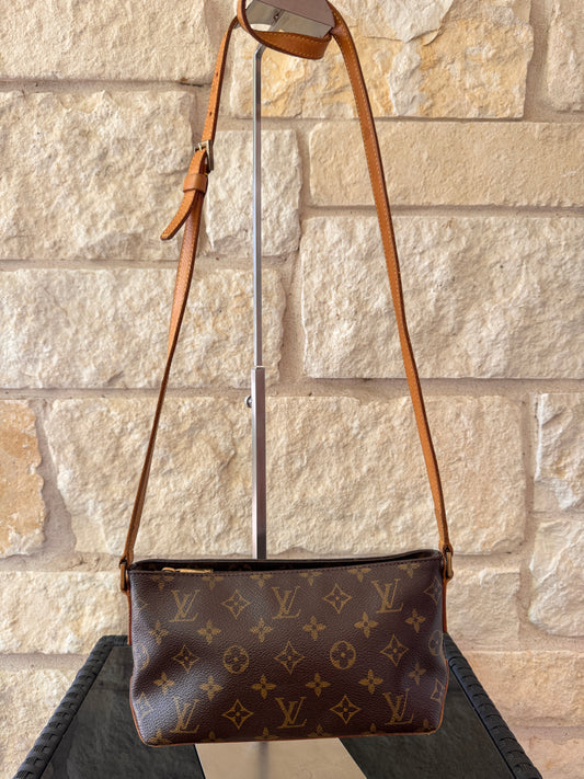Louis Vuitton Monogram Trotteur Crossbody Bag